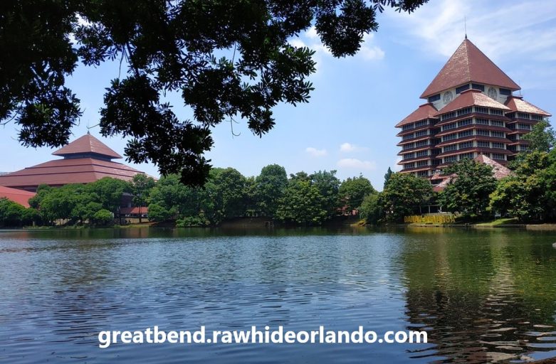 Universitas Terbaik dengan Program Studi Terpopuler